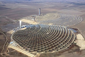 Renewable energy is increasingly competitive. A carbon tax would level the playing field. Photo: Koza1983 via Wikimedia Commons.