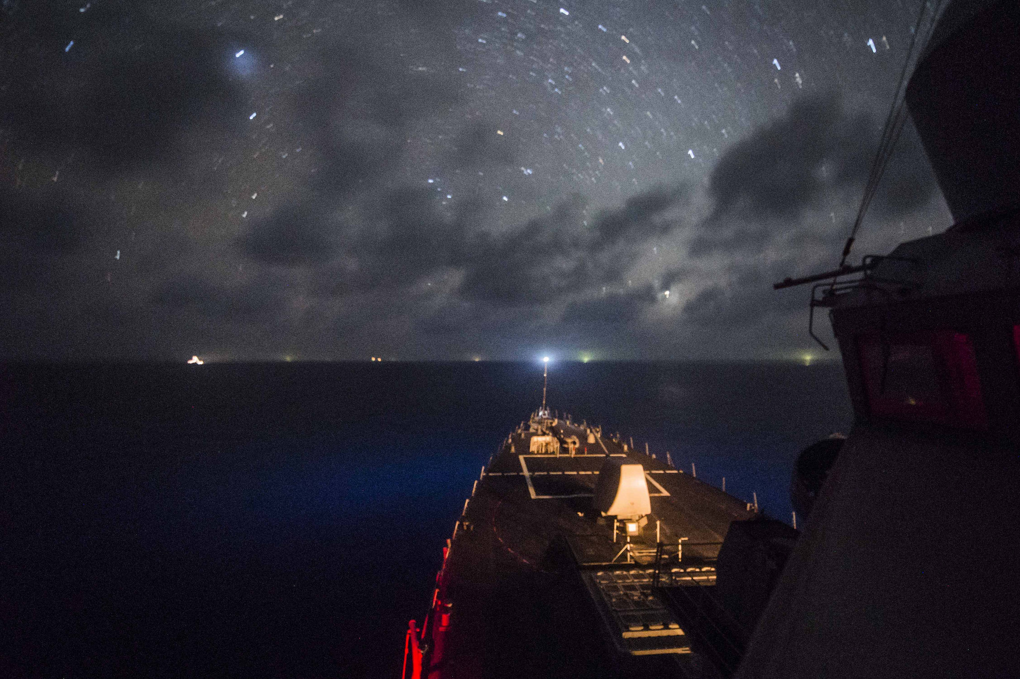 USS Fitzgerald transits the South China Sea (April 17, 2015) via Flickr Commons